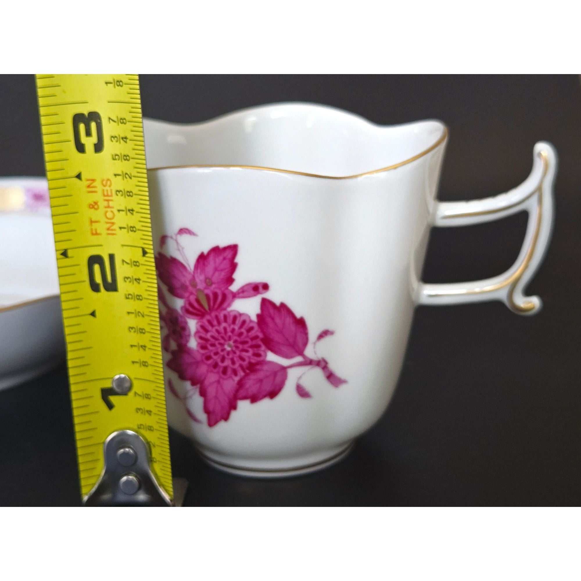 Herend Pink Raspberry Tea Cup Saucer Set Apponyi Chinese Bouquet Gold-Trimmed