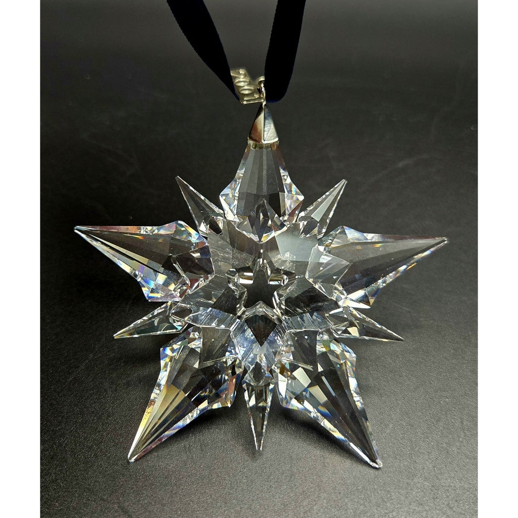 2001 Swarovski Crystal Annual Christmas Snowflake Star Ornament, BEAUTIFUL