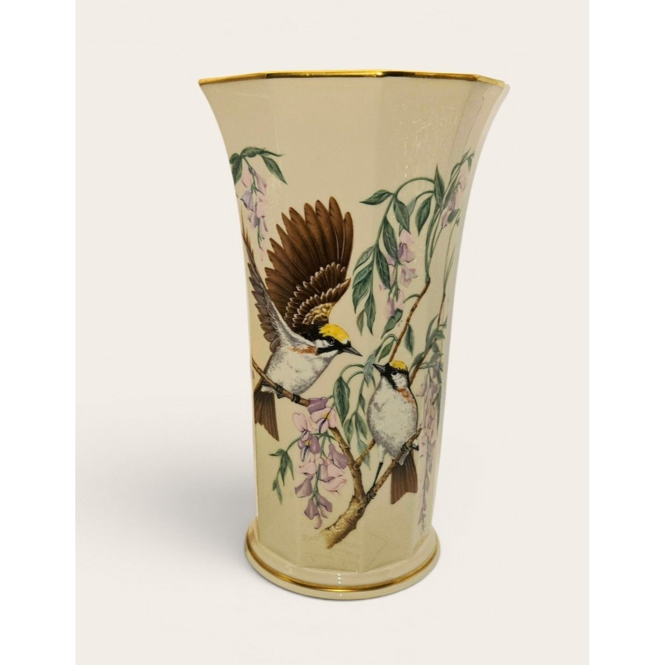 The Jefferson Vase By Lenox Presidential Garden Collection Bird & Wisteria Art, with Certs