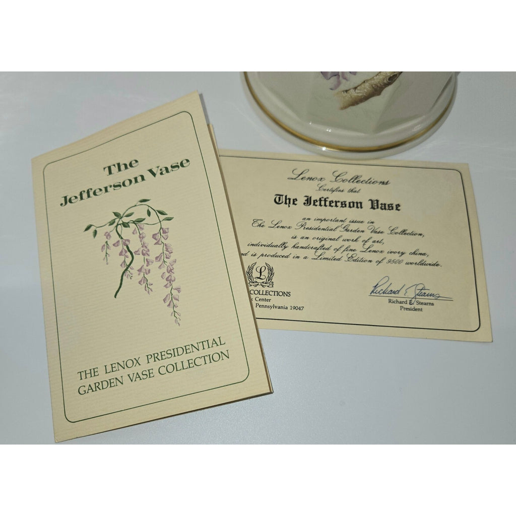 The Jefferson Vase By Lenox Presidential Garden Collection Bird & Wisteria Art, with Certs