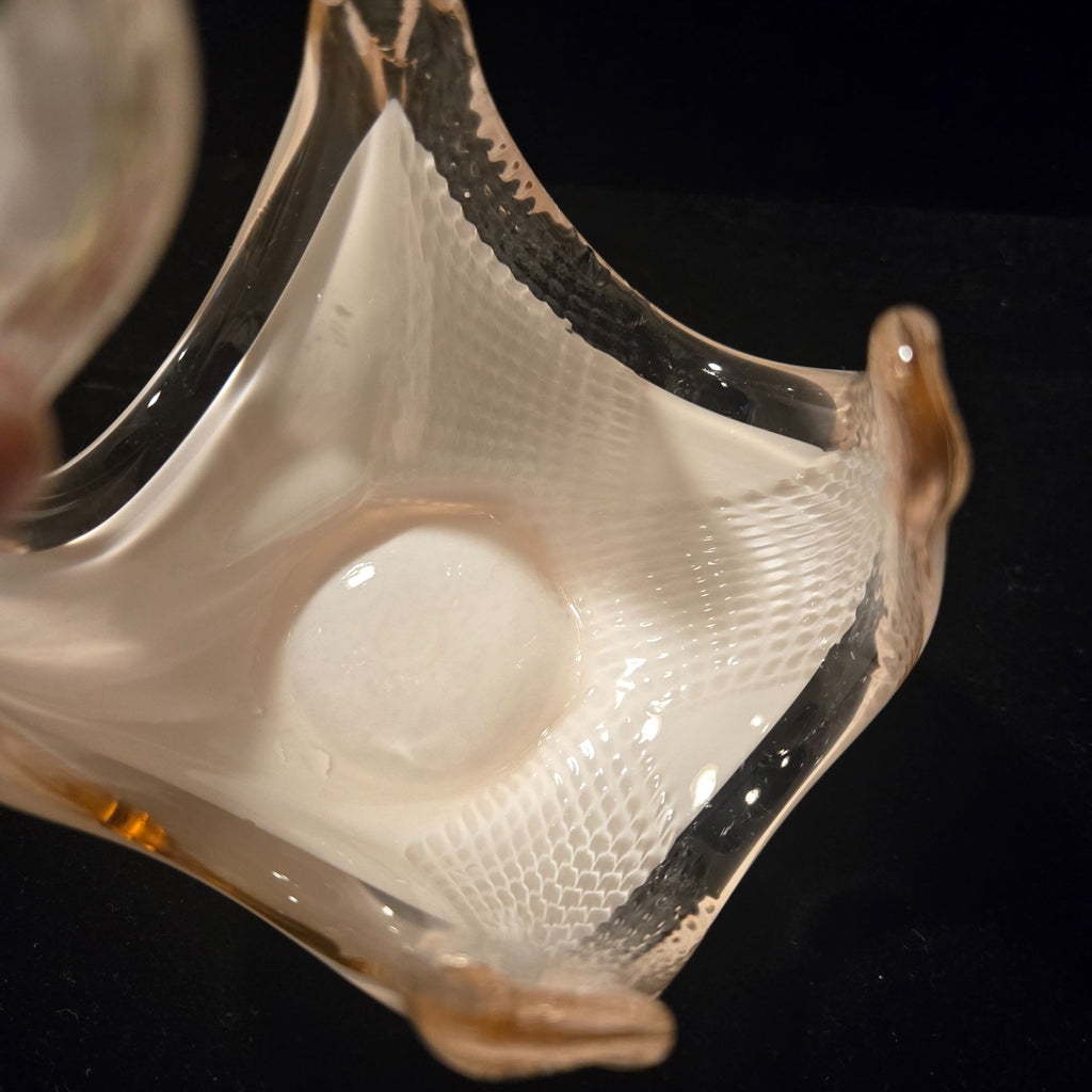 Granna Glass Pink Swan Figurine Textured Art Glass Elegant Centerpiece excellent cond.