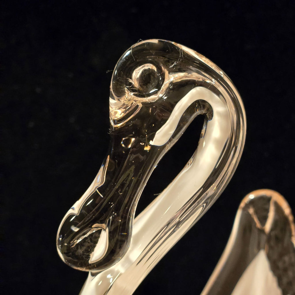 Granna Glass Pink Swan Figurine Textured Art Glass Elegant Centerpiece excellent cond.