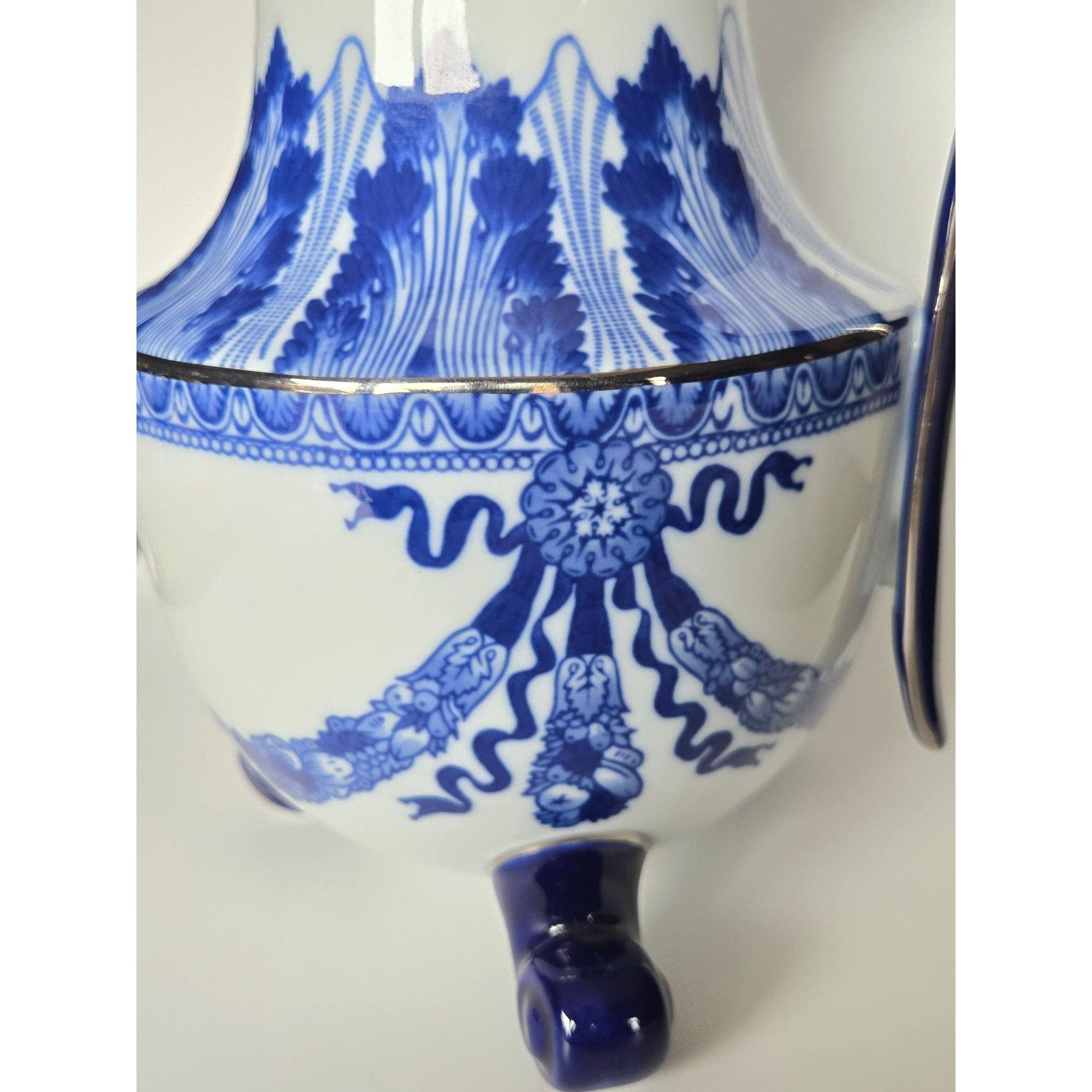 Grace by Bombay Elegant Large Blue Leaf & White Porcelain Coffee/ Teapot w/legs 13"