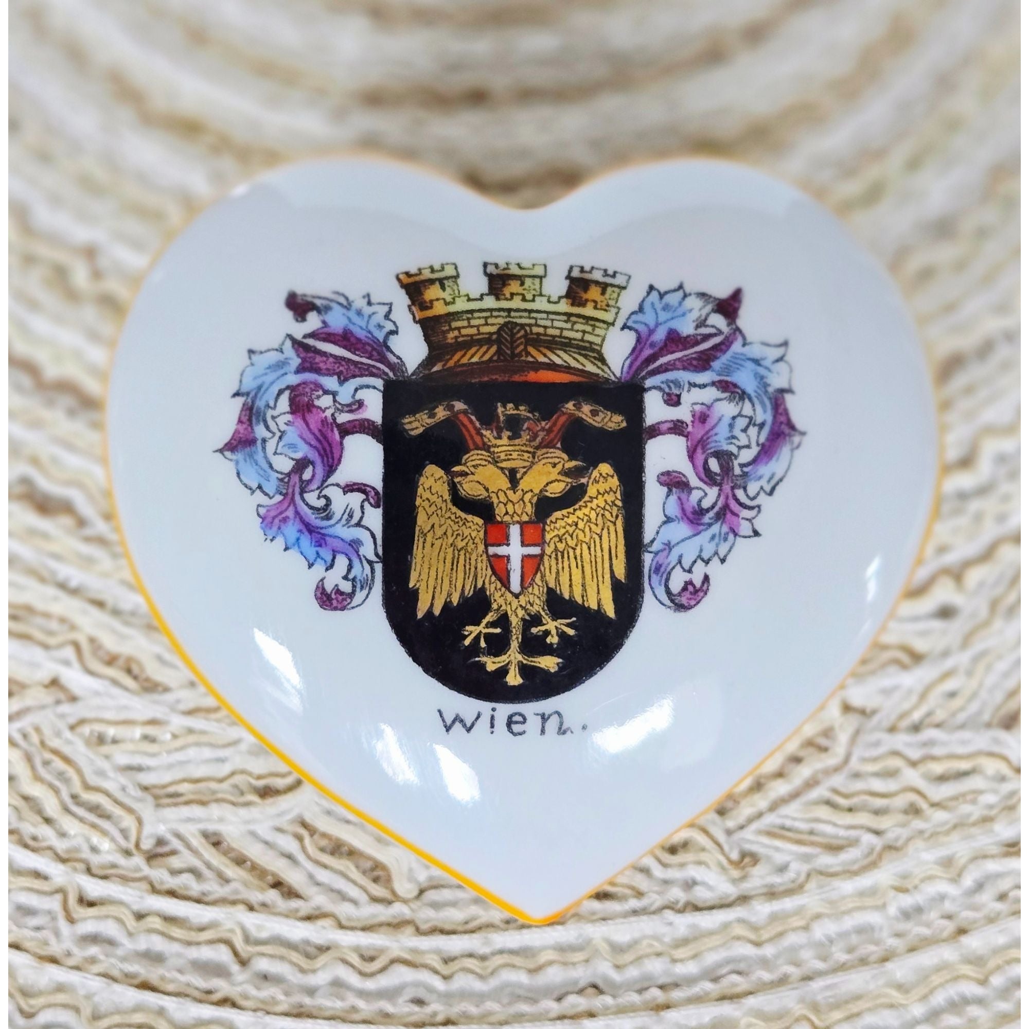 Geiersthal German Heart Shaped Porcelain Trinket Box, Vienna Castle Shield & Florals, Excellent Condition 3"