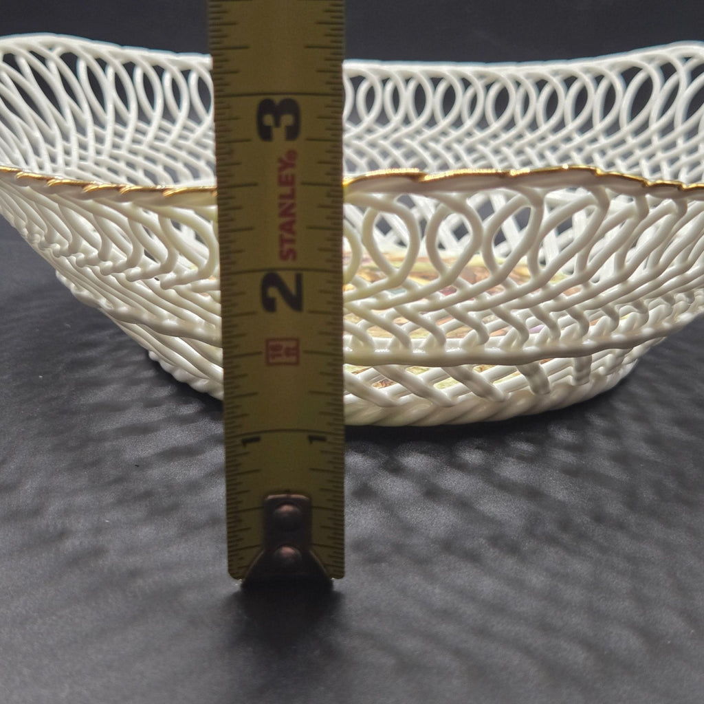 Vintage Porcelain Reticulated Bowl W/ Romantic Roccoco Scene & Gold Trim 8"