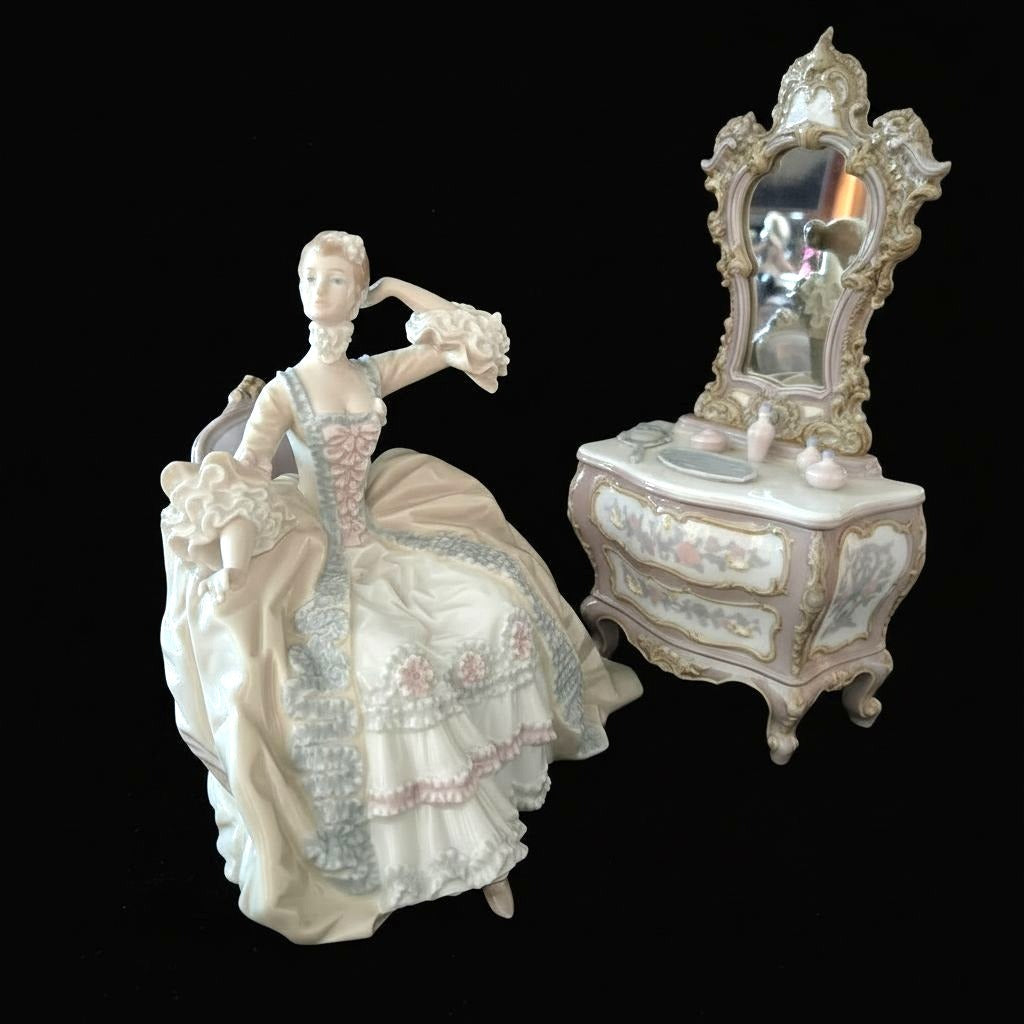 Lladro Porcelain Lady at Dressing Table, Marie Antoinettes Costumes, Spain Retired