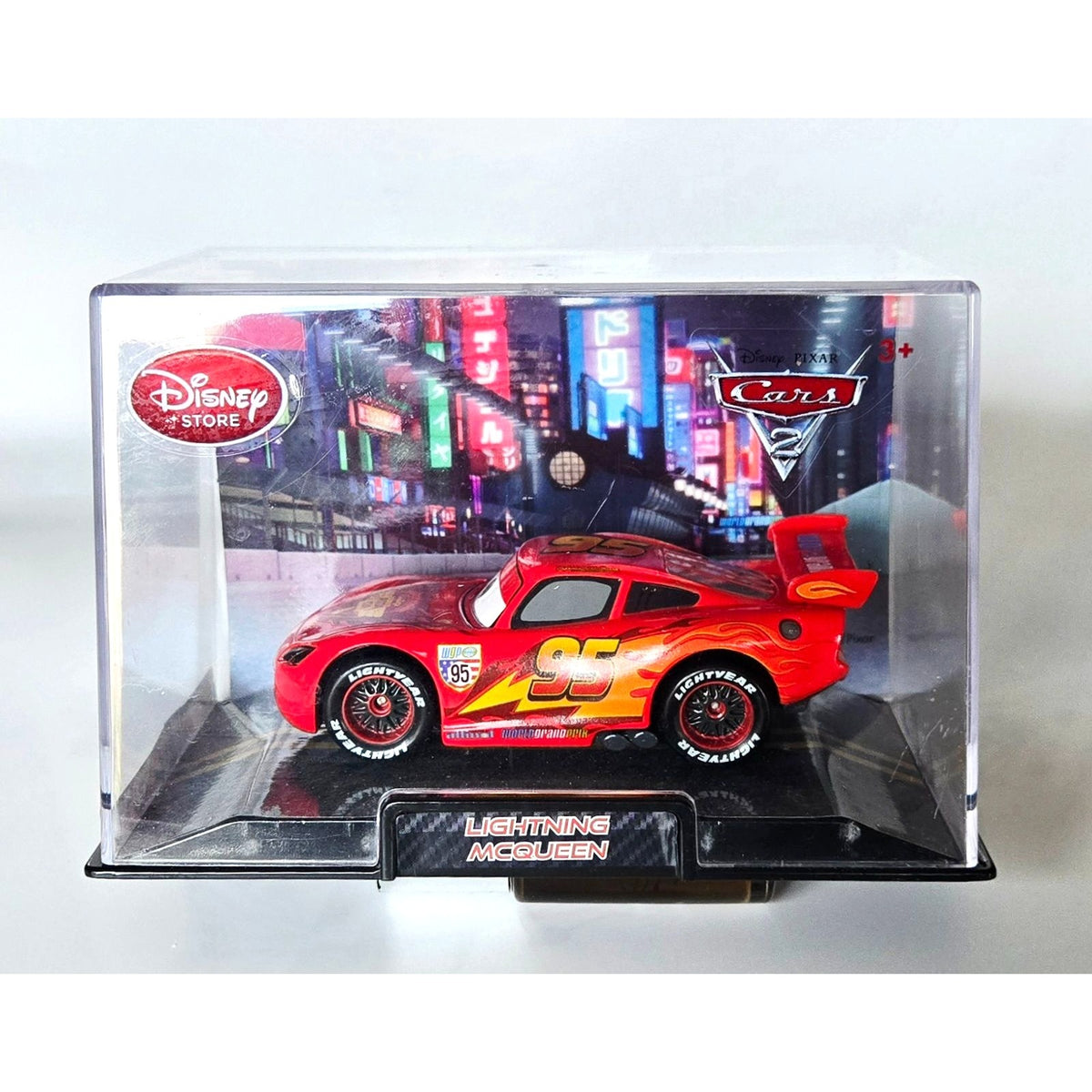 Disney Pixar Cars 2 Lightning McQueen Die-Cast Vehicle In Display Case 1:43 Scale