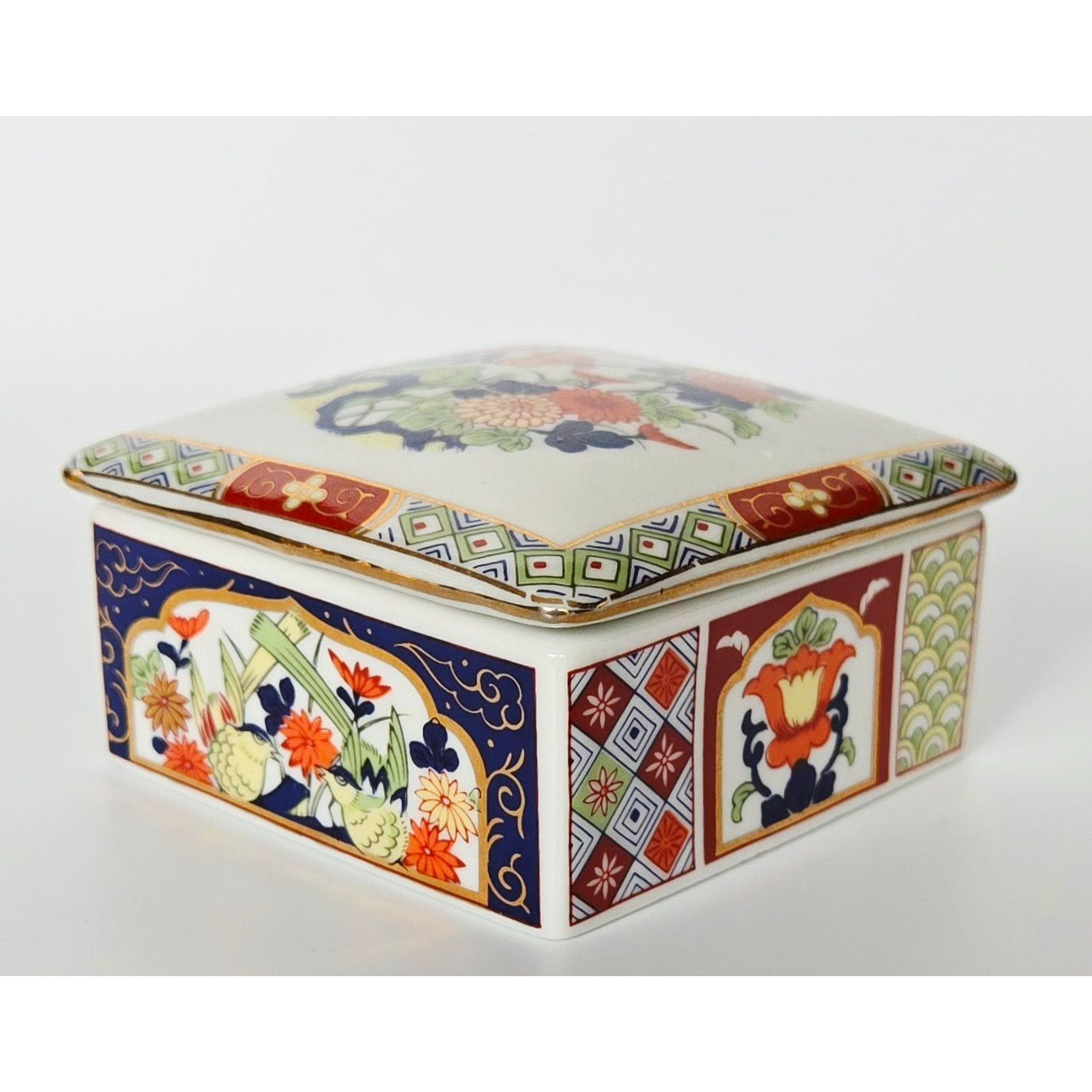 Vintage Japanese Porcelain Imari Style Trinket Box  Floral Designs Gold Accents