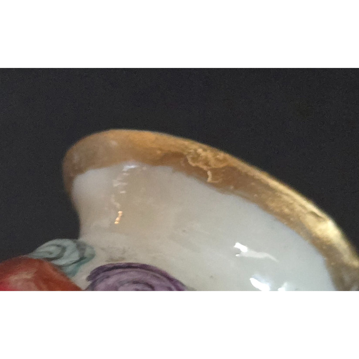 Hand-Painted Antique Chinese Porcelain Snuff Bottle Withd 18 Arhats Immortals w/ Wood Lid, & Stand
