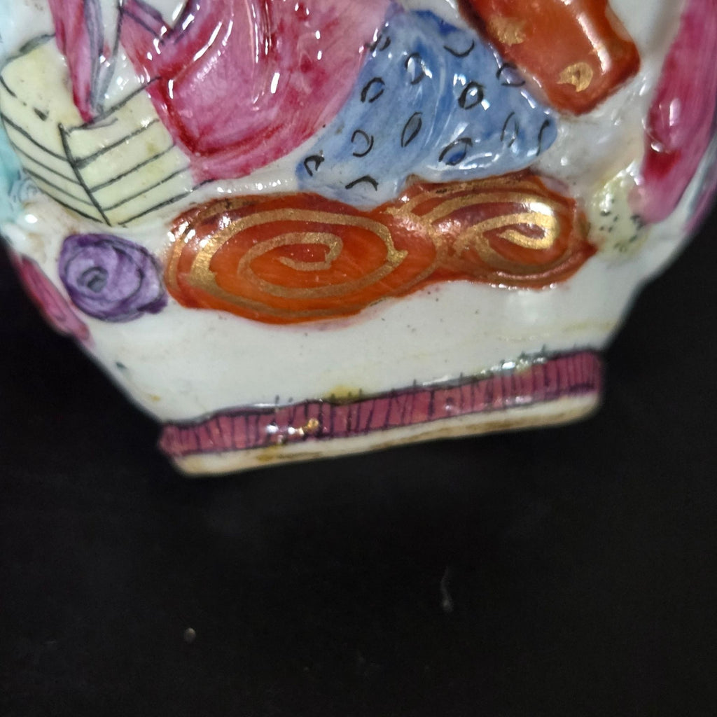 Hand-Painted Antique Chinese Porcelain Snuff Bottle Withd 18 Arhats Immortals w/ Wood Lid, & Stand