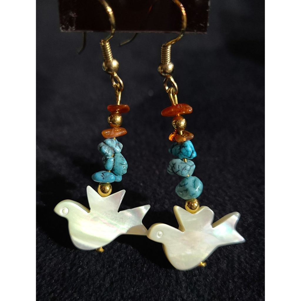 Handmade Shell Necklace & Earring Set, Turquoise Color,  Like new
