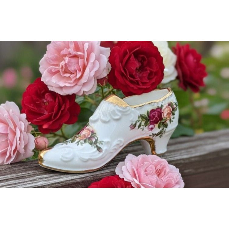 Royal Albert Old Country Roses Bone China Decorative Shoe Figurine Gold Trim 4.75 Inches