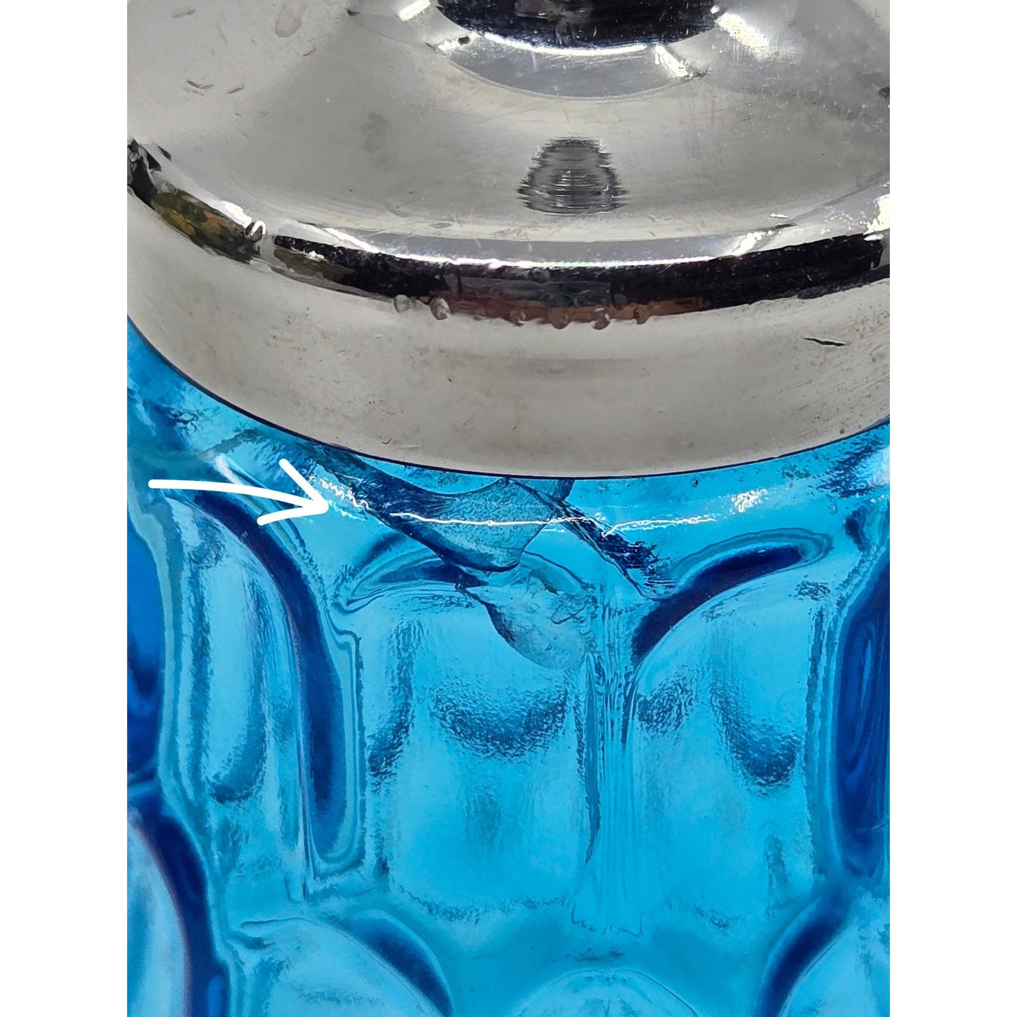 Vintage Fenton Aqua Thumbprint Salt and Pepper Set. (Has a cracked area near rim on one) see pics
