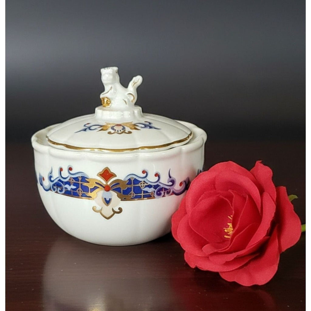 Chinoiserie Collection by Elizabeth Arden Porcelain Trinket Box w/ Lid & Cat Finial Colorful Accents
