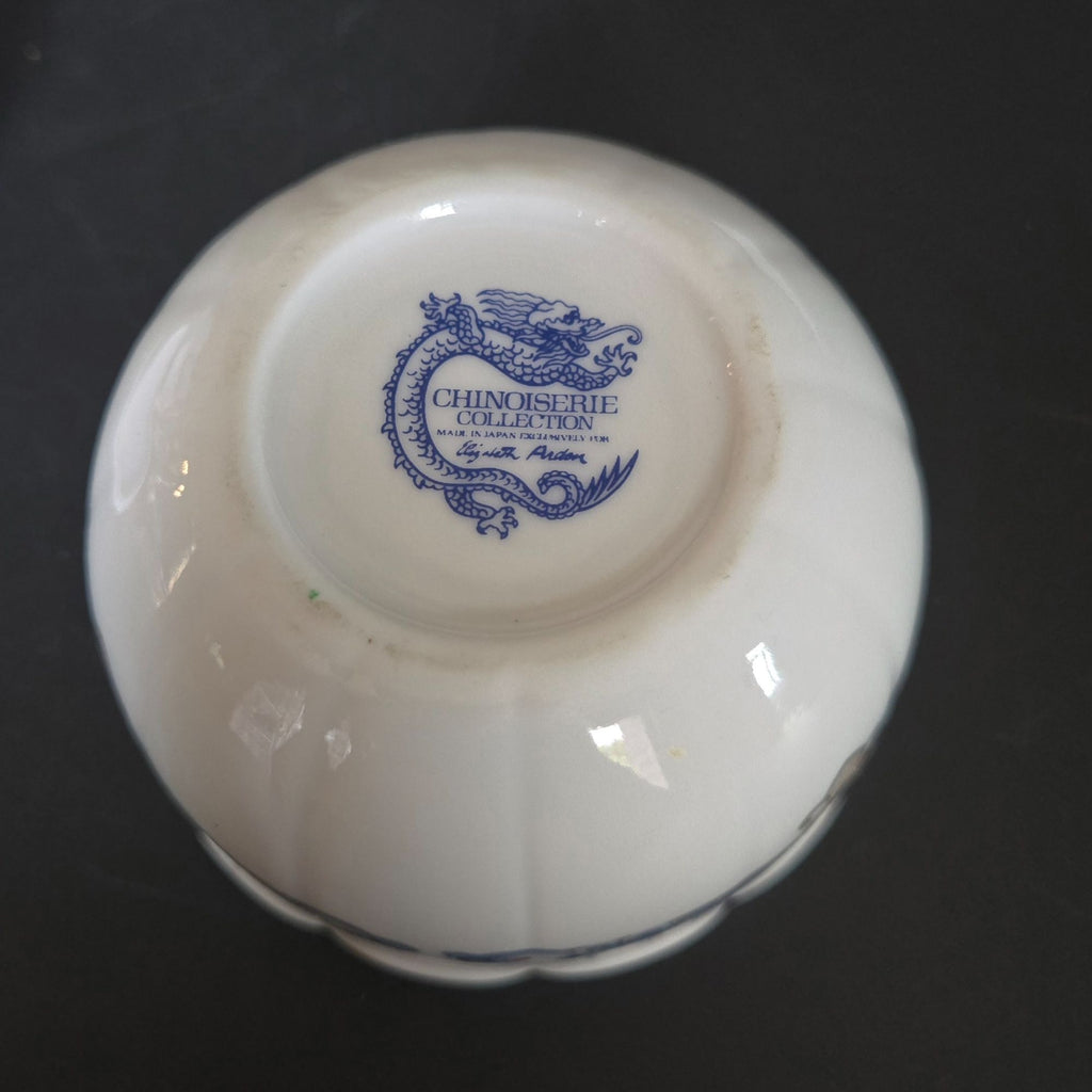 Chinoiserie Collection by Elizabeth Arden Porcelain Trinket Box w/ Lid & Cat Finial Colorful Accents