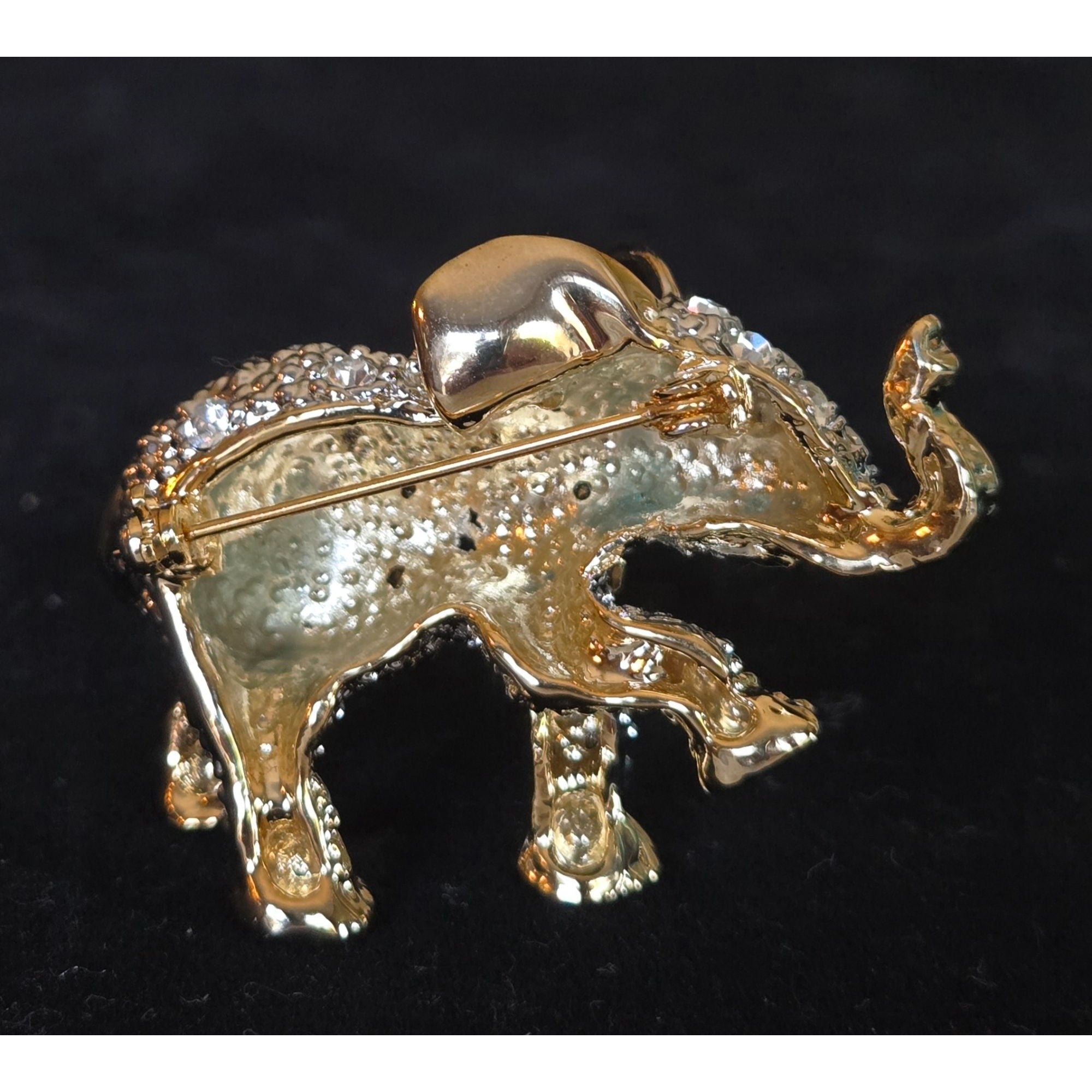 Vintage Elephant crystal Figurine/Brooch