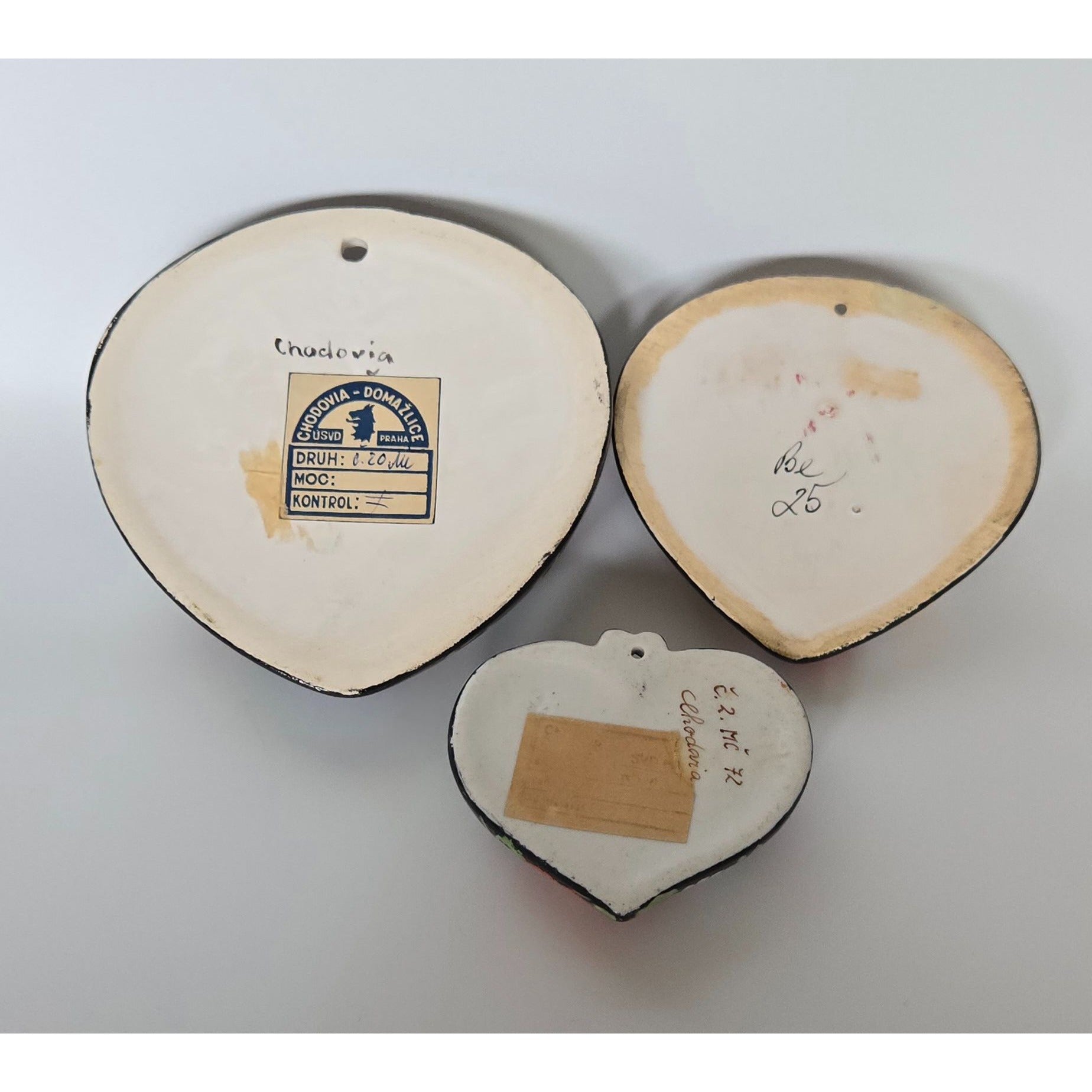 Hand-Painted Czech Ceramic Heart Wall Pockets Set Of 3 Peasant Ware, Floral