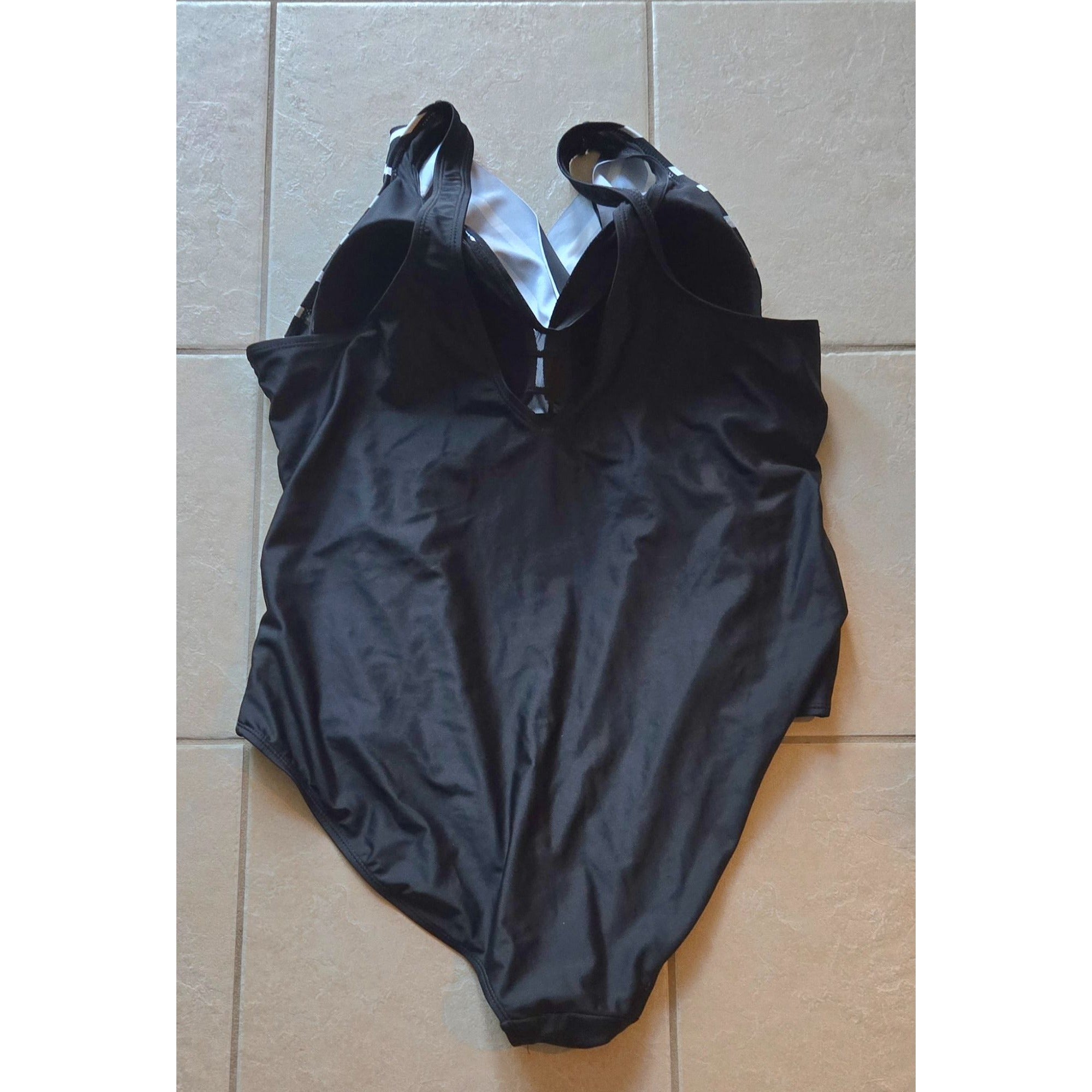 Black & White Striped Plus Size One-Piece Swimsuit With Lined Cups - 3XL - Nylon/Spandex Blend